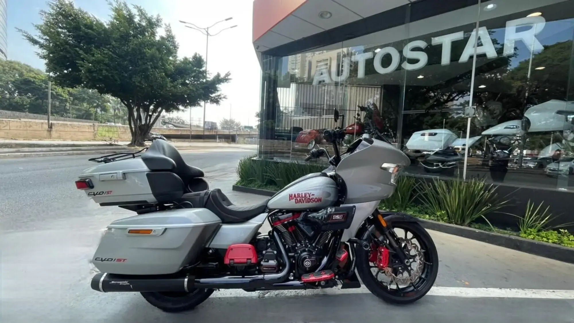 CVO Road Glide ST