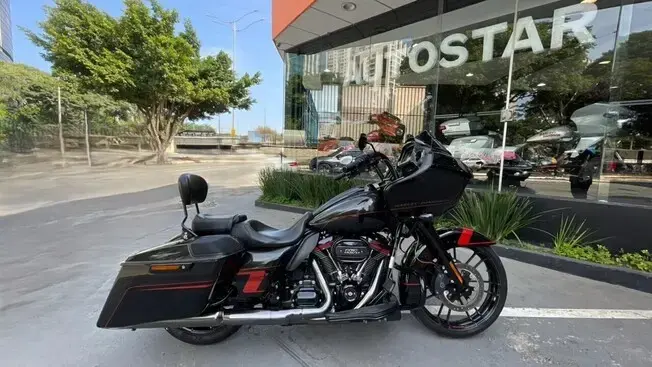 Harley Davidson CVO Road Glide