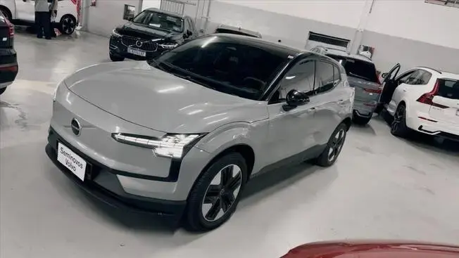 Volvo EX30 51 KW ELÉTRICO CORE