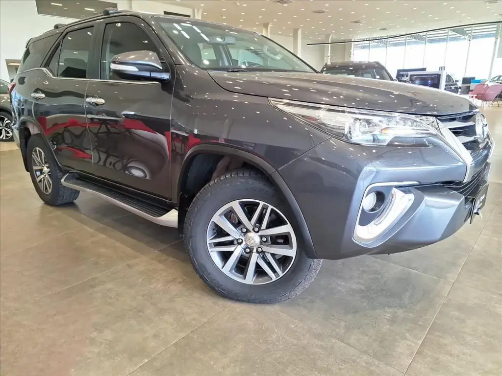 galeria HILUX SW4