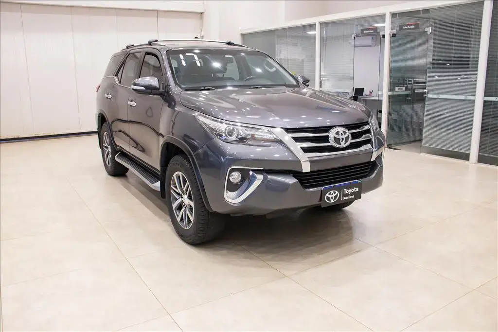 galeria HILUX SW4