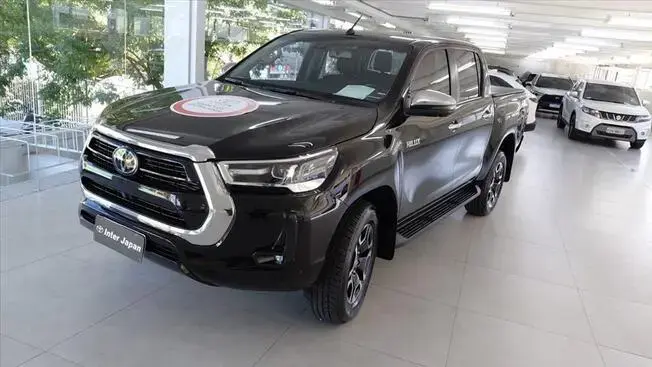 Toyota HILUX 2.8 D-4D TURBO DIESEL CD SRX 4X4 AUTOMÁTICO