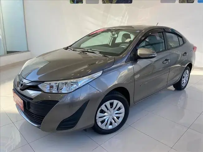  YARIS 1.5 16V Sedan XL Live 