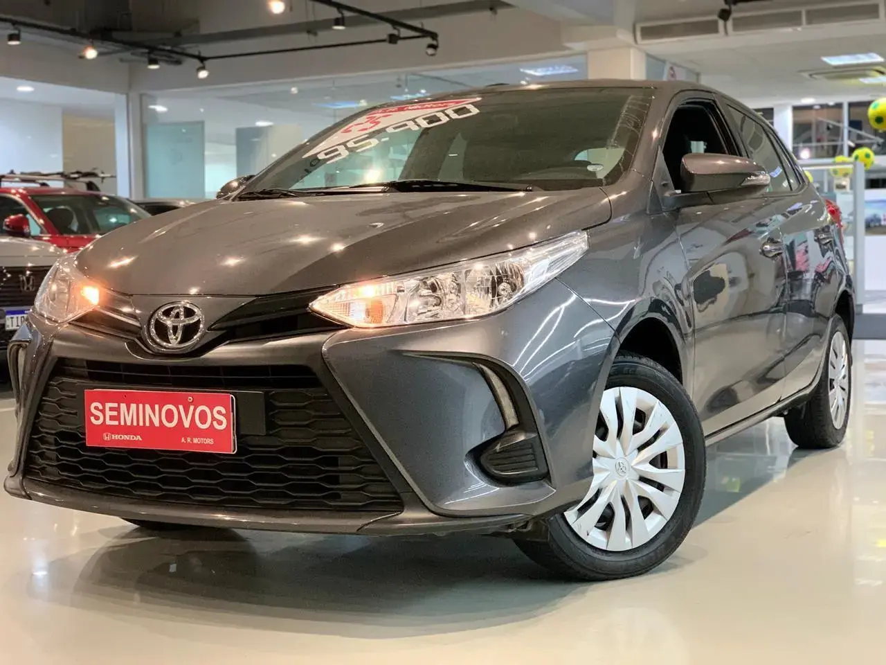 galeria Yaris