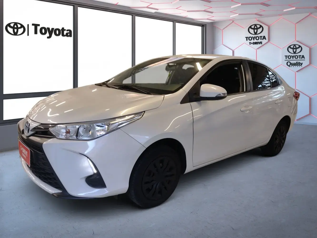 galeria Yaris Sedan