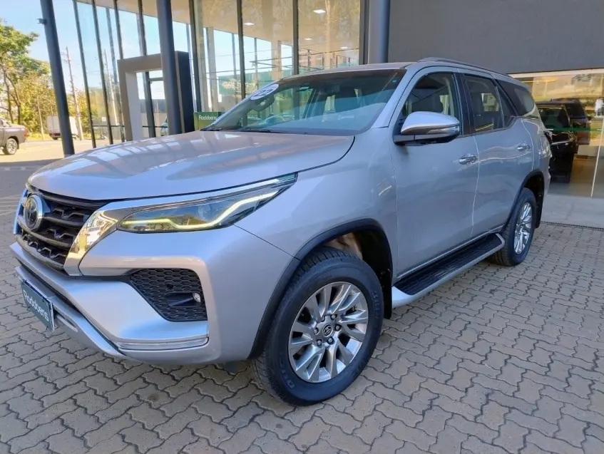 galeria HILUX SW4