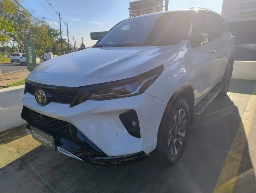galeria HILUX SW4