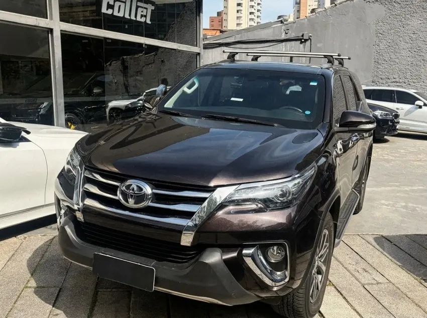 galeria HILUX SW4