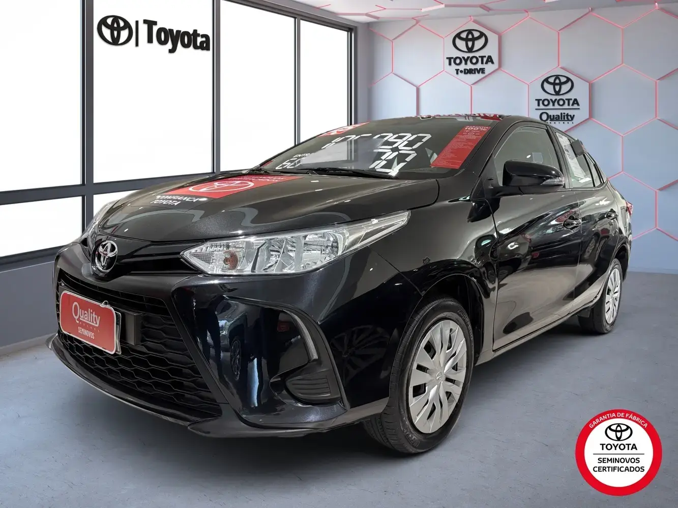 galeria Yaris Sedan