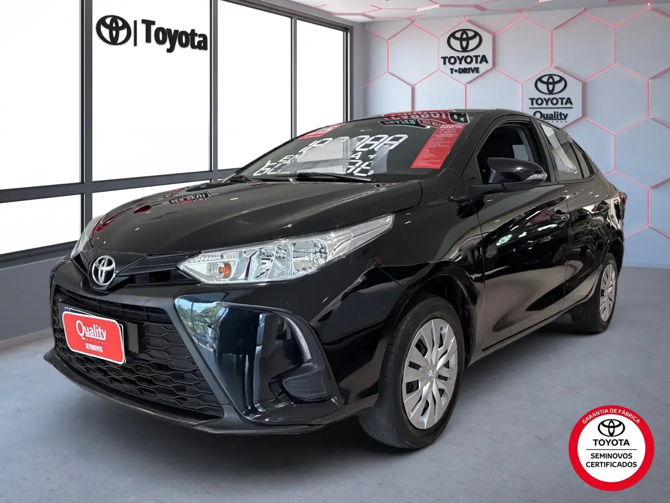 galeria Yaris Sedan