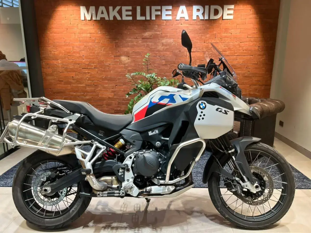 galeria F 900 GS
