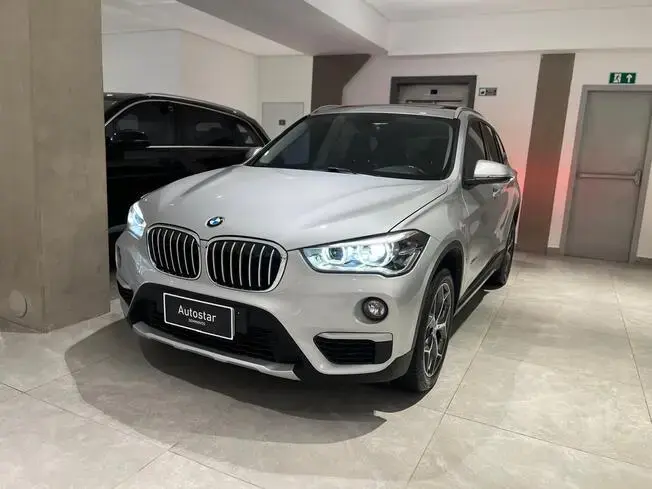 Bmw X1 2.0 sDrive20i X-Line ActiveFlex