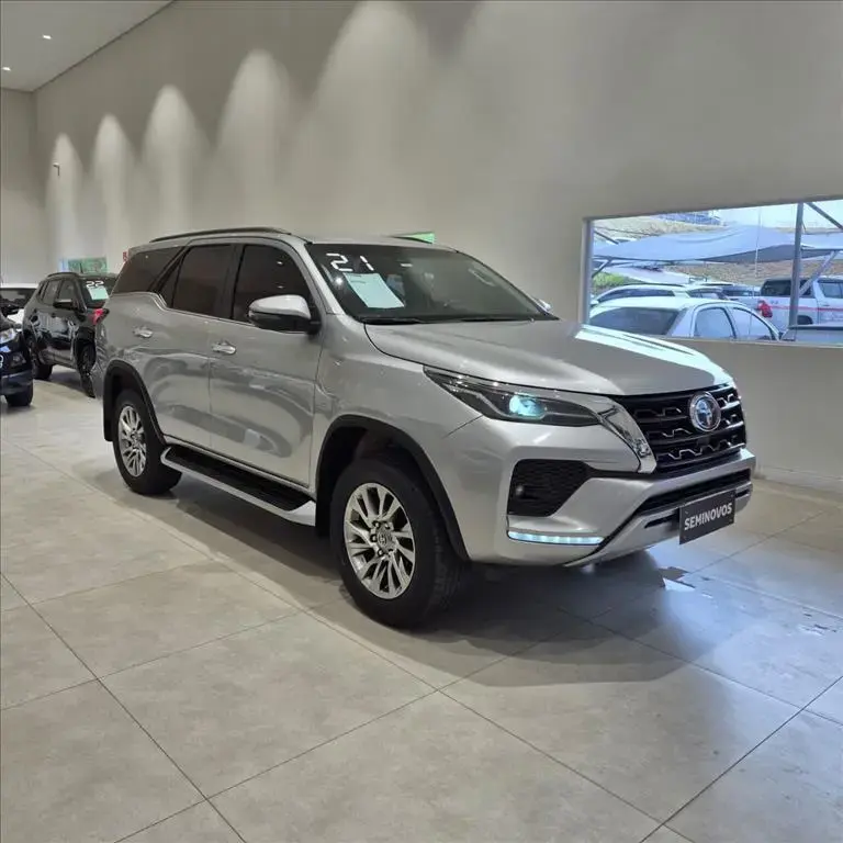 galeria HILUX