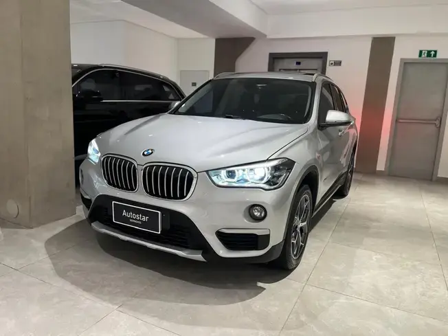 Bmw X1 2.0 sDrive20i X-Line ActiveFlex