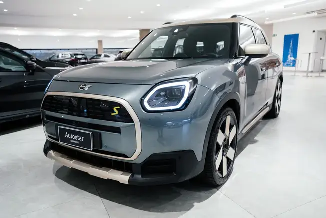 Mini Cooper Countryman SE ALL4 Top