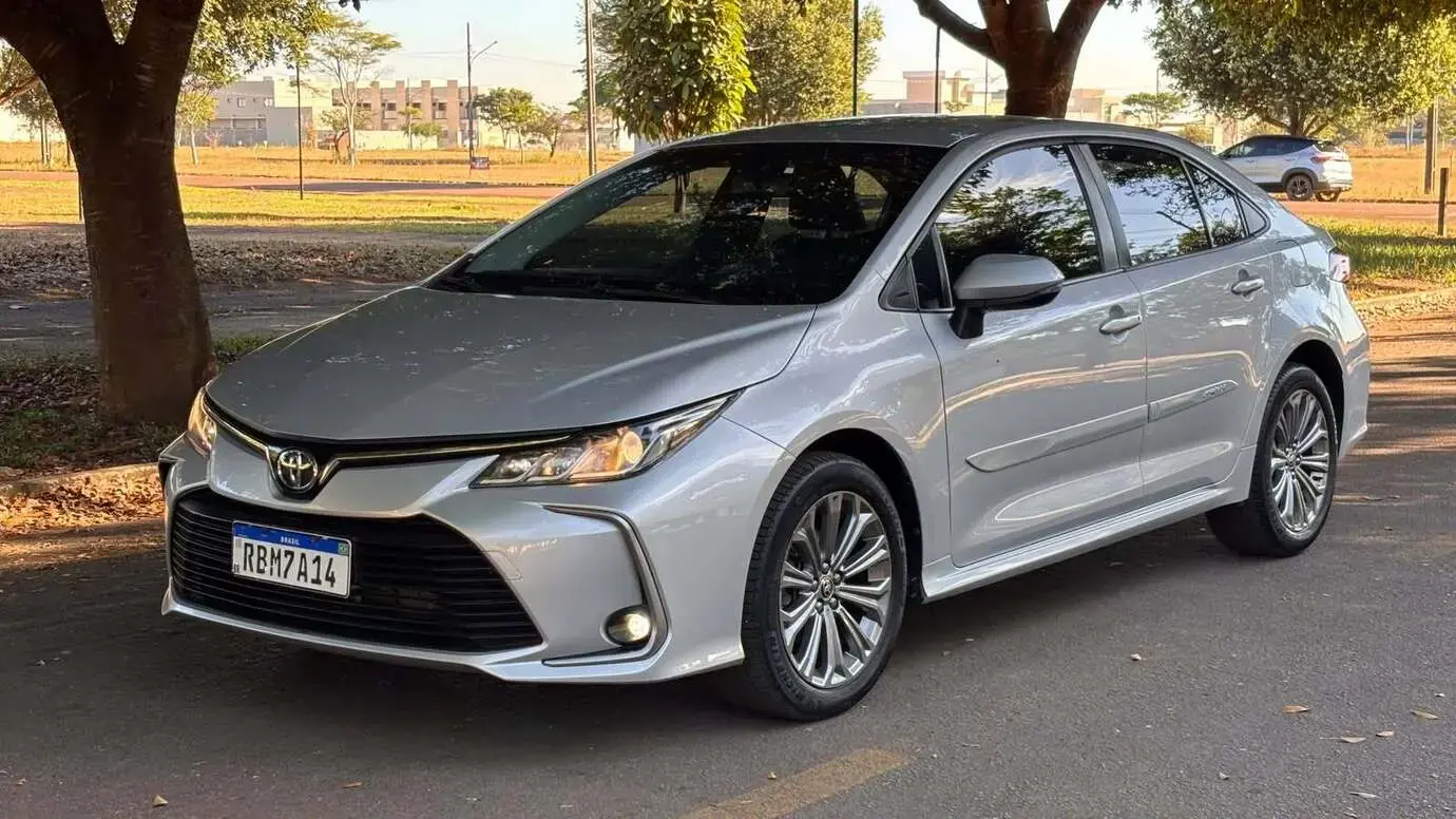 galeria TOYOTA COROLLA XEI 2.0
