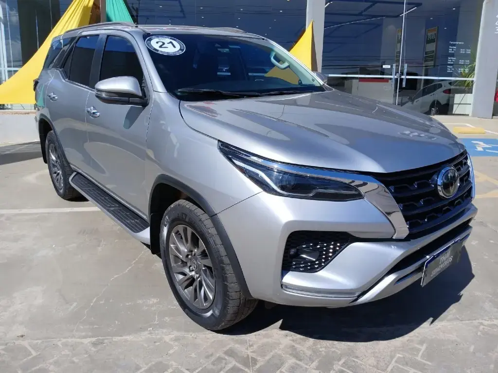 galeria HILUX SW4
