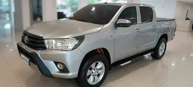 Toyota HILUX 2.8 SR 4X4 CD 16V DIESEL 4P AUTOMÁTICO