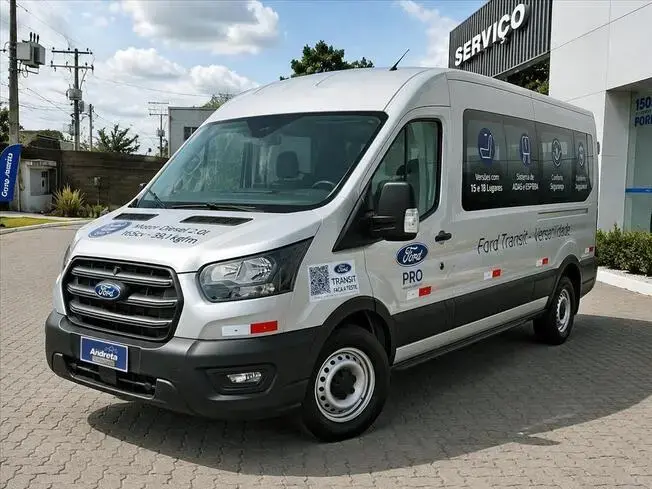 Ford TRANSIT 2.0 ECOBLUE DIESEL MINIBUS 14+1 L3H2 AUTOMÁTICO