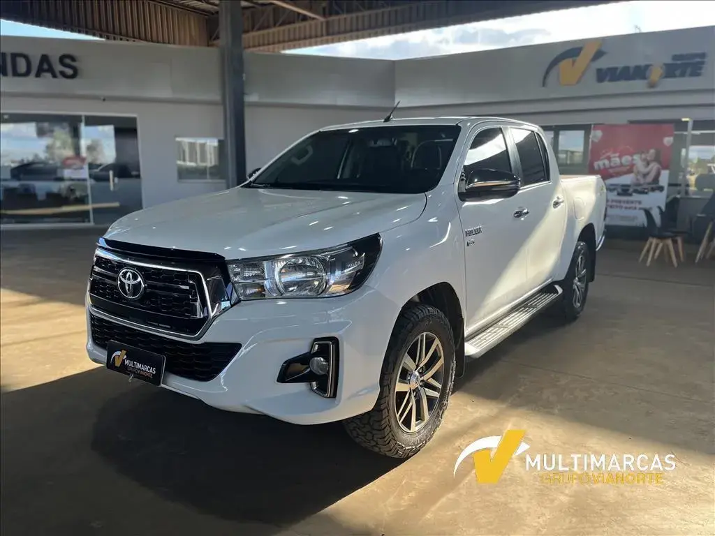 galeria HILUX