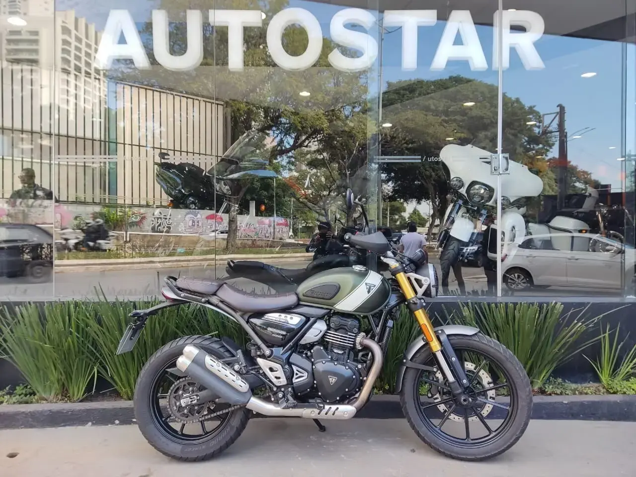 galeria Scrambler 400 X