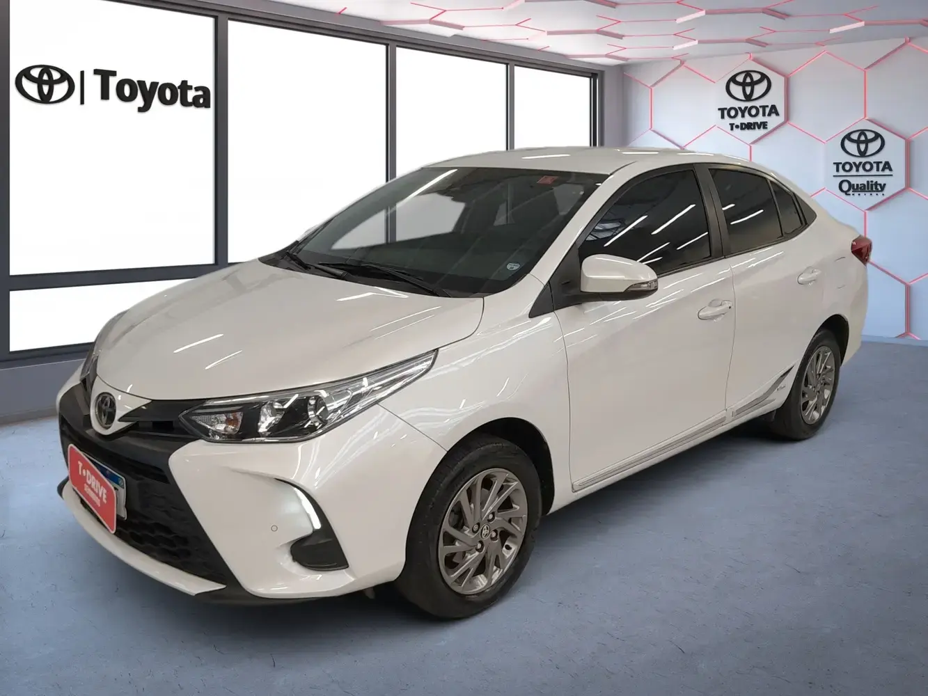galeria Yaris Sedan
