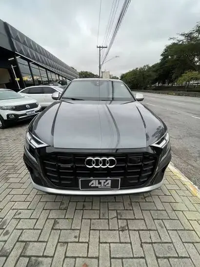 Q8 Q8 Perfo. 3.0 TFSI Quattro S-tron/(Híb.)
