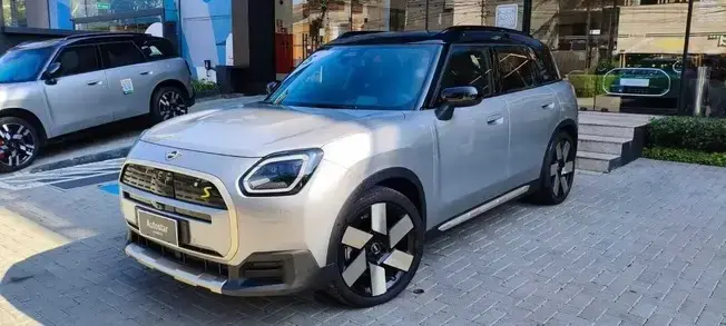 Mini Cooper Countryman SE ALL4 Top
