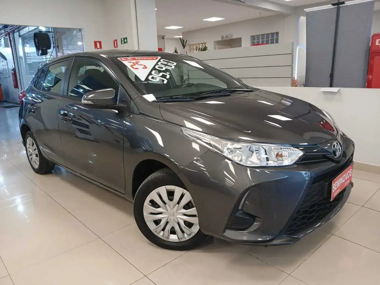 galeria Yaris