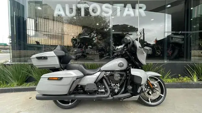 Harley Davidson Street Glide Ultra
