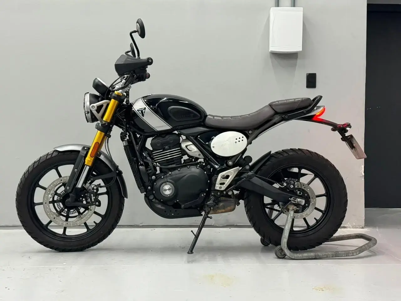 galeria SCRAMBLER 400 X