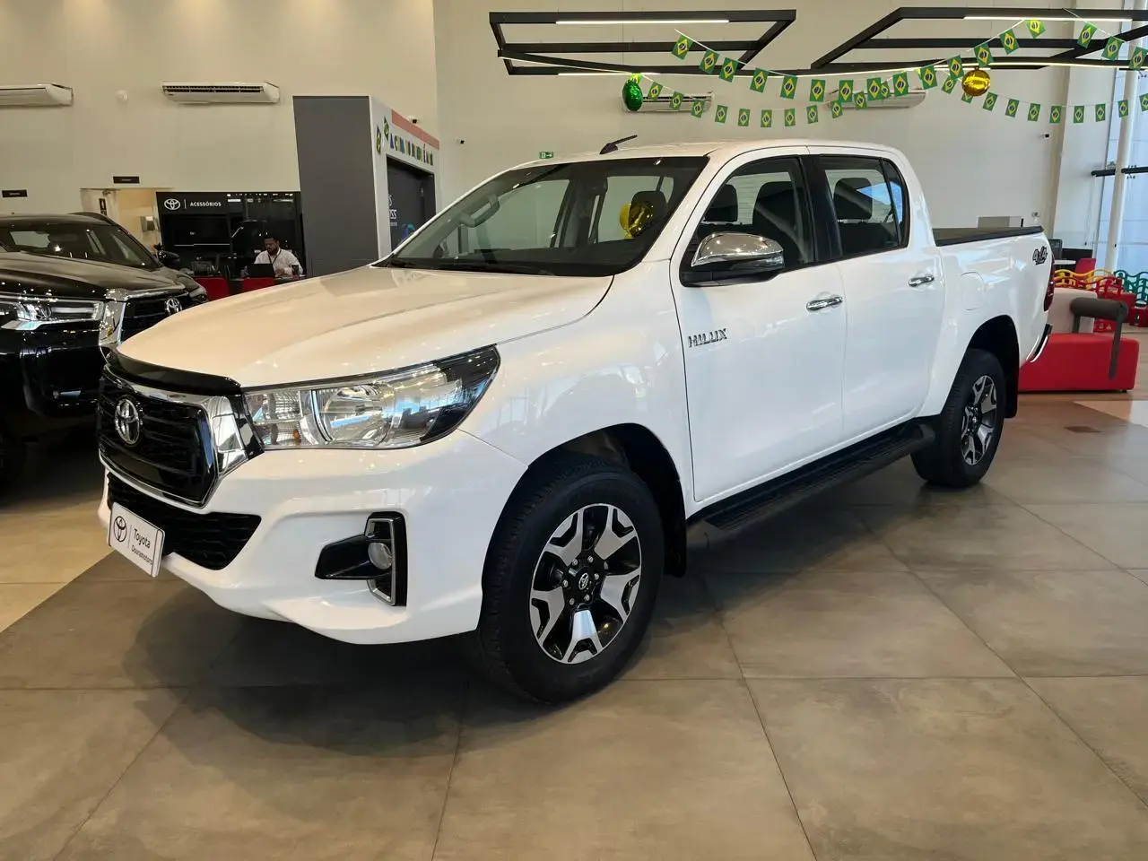 galeria HILUX SRV 4X4 2.8