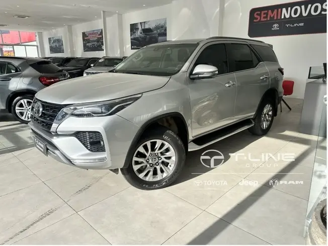 HILUX SW4