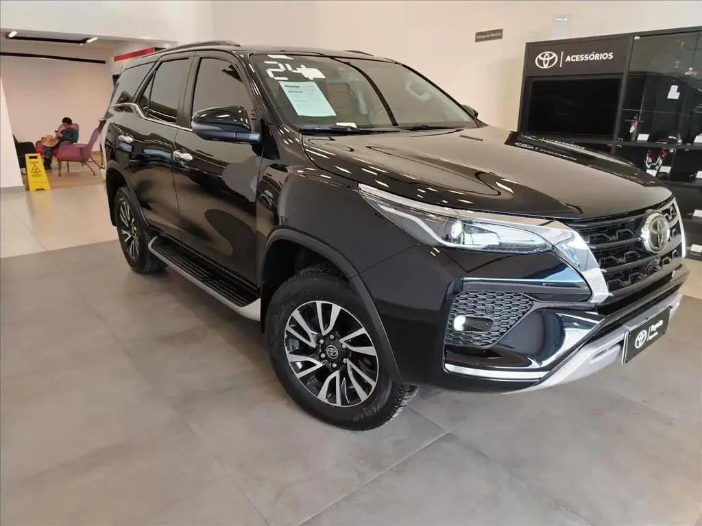 galeria HILUX SW4