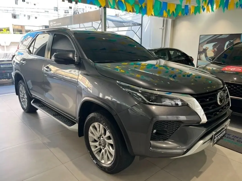 galeria HILUX SW4