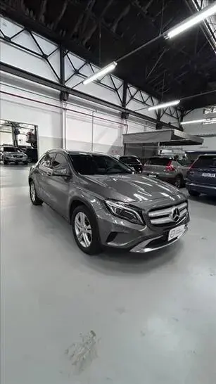Mercedes Benz GLA 200 1.6 CGI ADVANCE 16V TURBO FLEX 4P AUTOMÁTICO