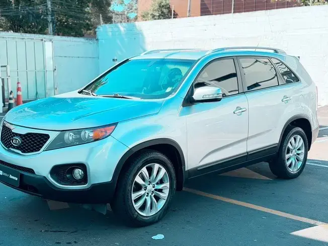 Kia SORENTO 2.4 EX2 4X2 16V GASOLINA 4P AUTOMÁTICO