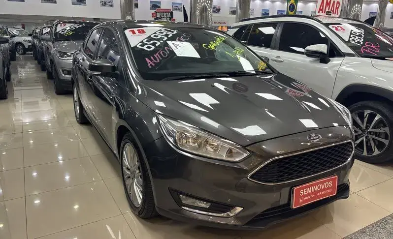 galeria Focus Sedan