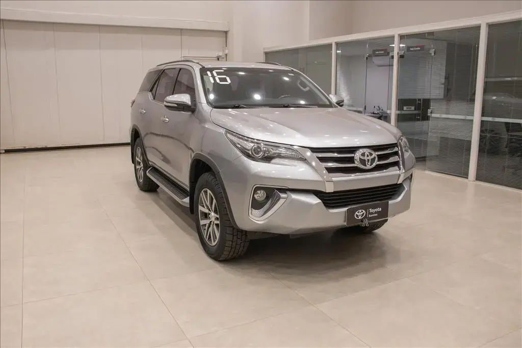 galeria HILUX SW4