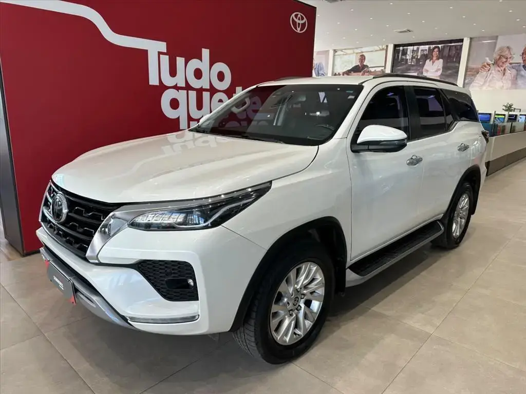 galeria HILUX SW4