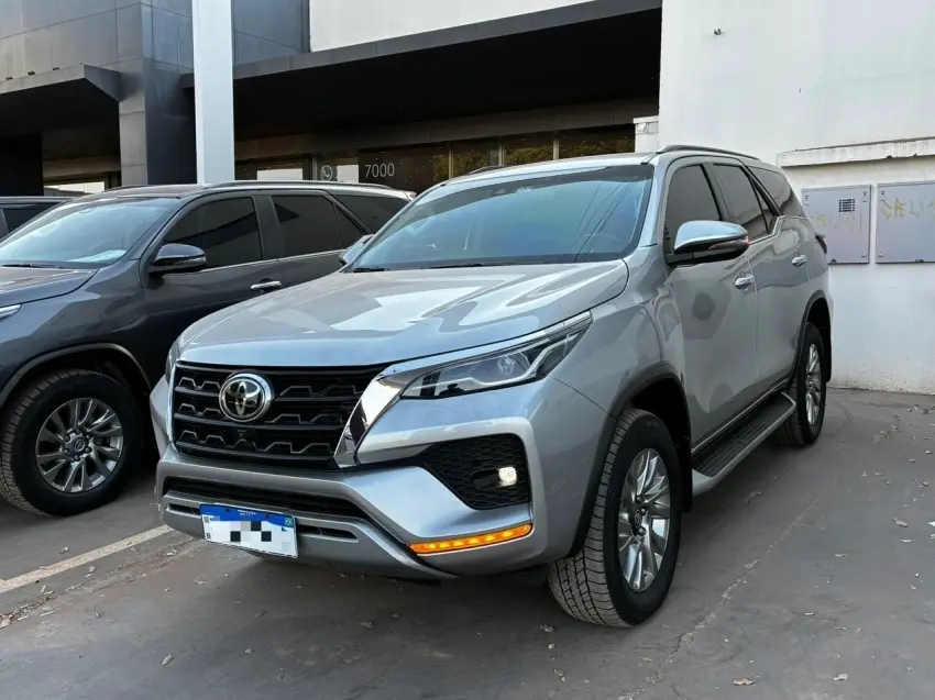 galeria HILUX SW4