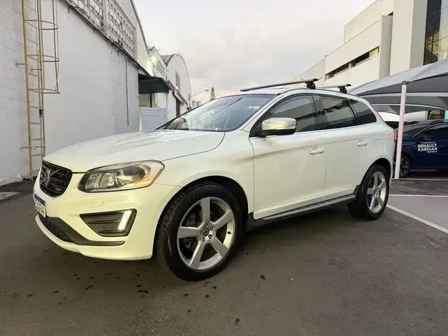 Volvo XC60 2.0 T5 R DESIGN TURBO GASOLINA 4P AUTOMÁTICO