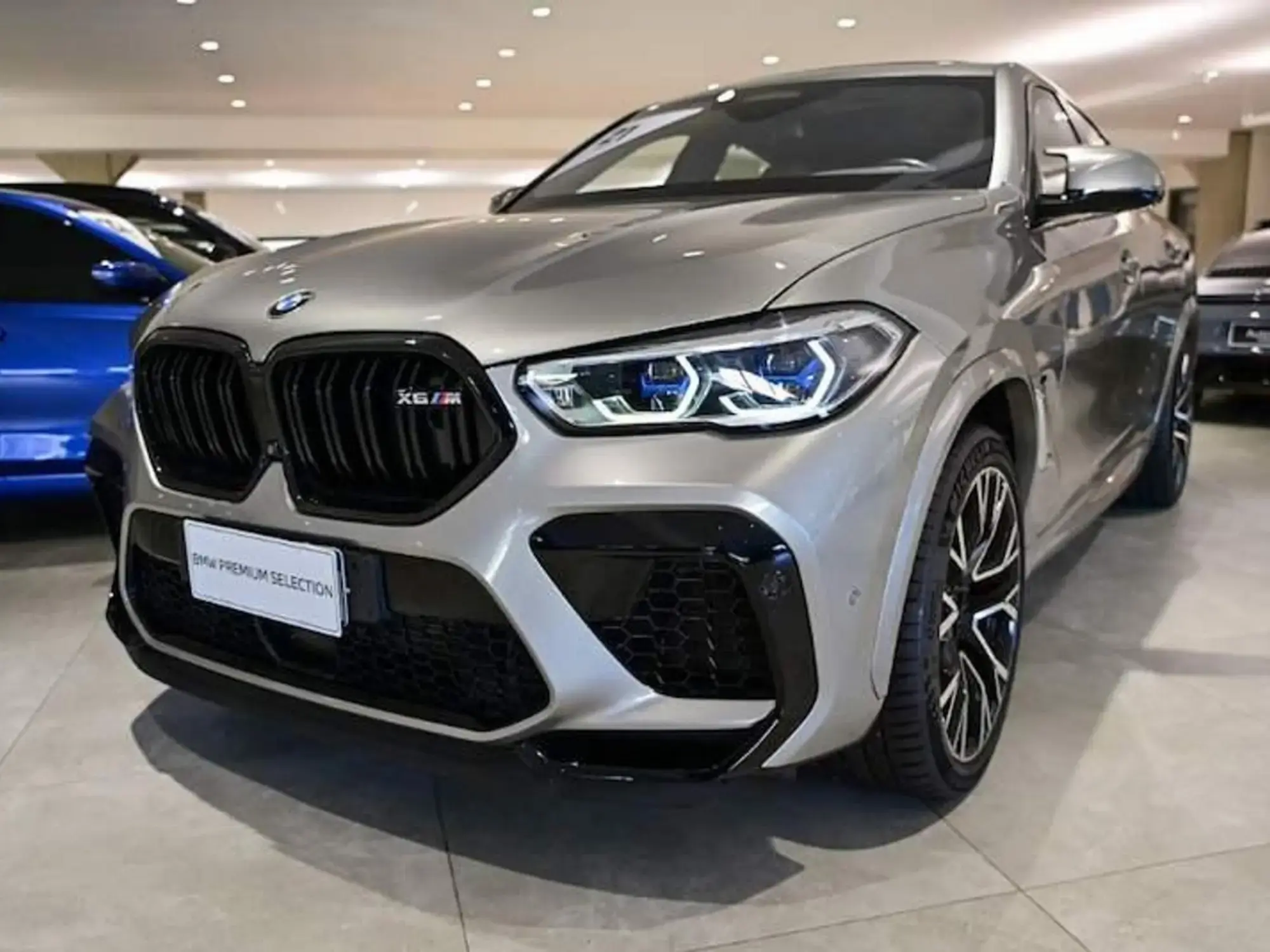 X6 4.4 M Auto