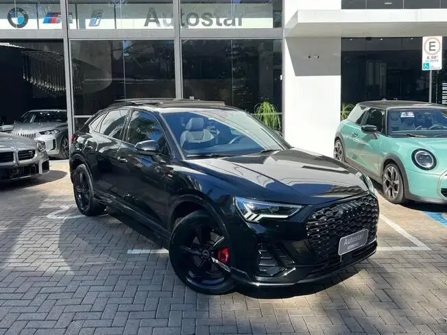 Audi Q3 Sportback Performance Black 2.0