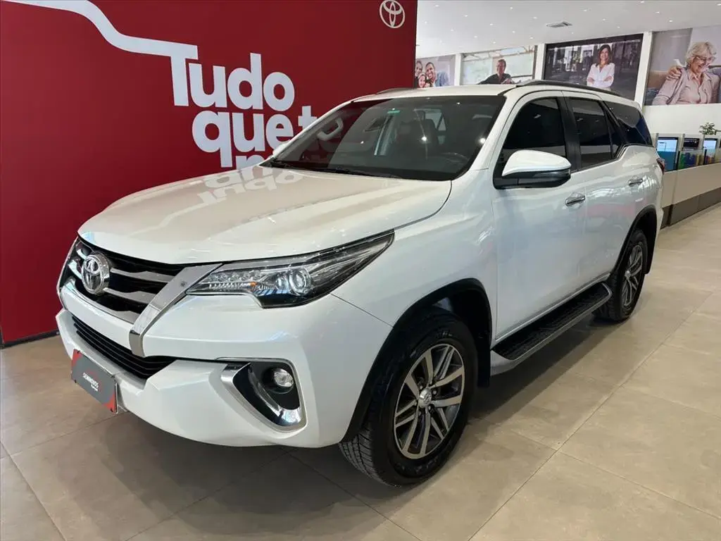 galeria HILUX SW4