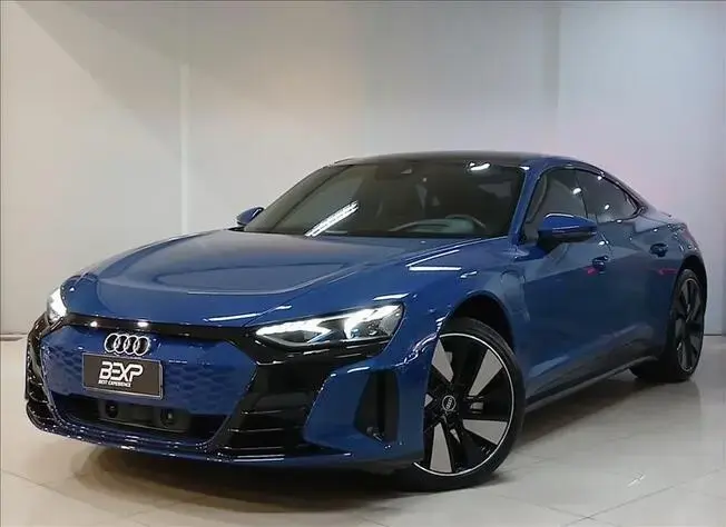 RS E-TRON GT