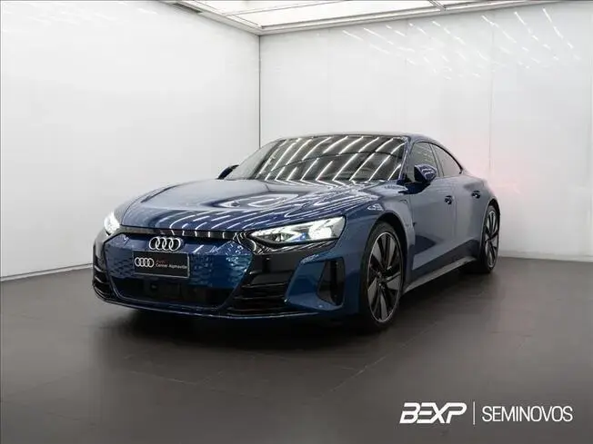 RS E-TRON GT