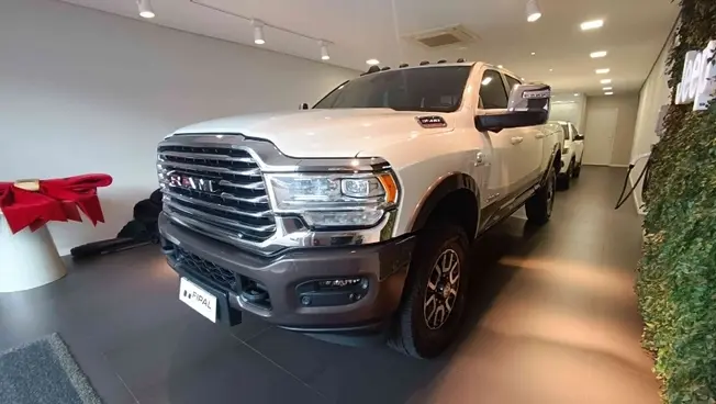 Ram 3500 6.7 I6 TURBO DIESEL LIMITED LONGHORN CD 4X4 AUTOMÁTICO