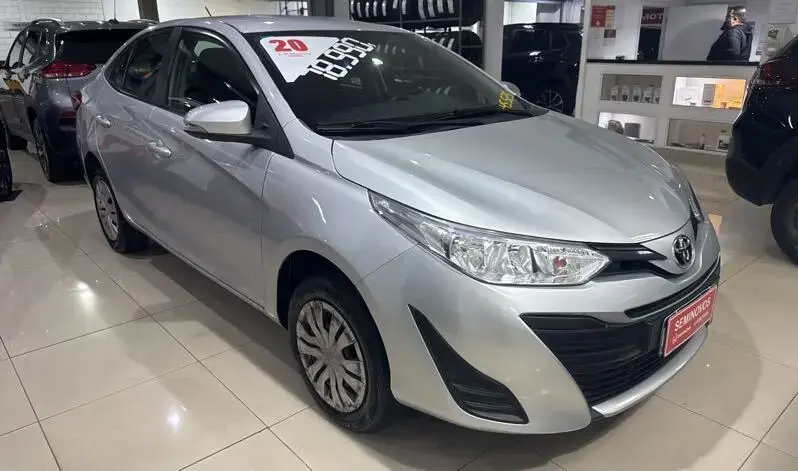 galeria Yaris Sedan