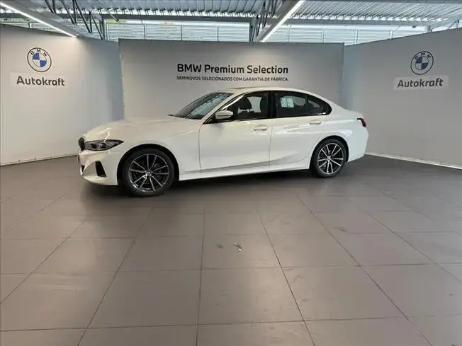 320I